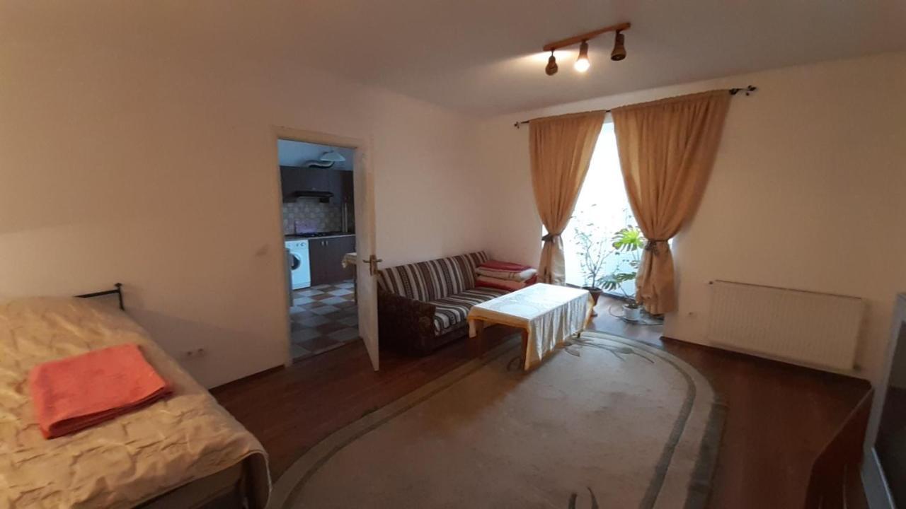 Apartment Na Saharova İvano-Frankivsk Dış mekan fotoğraf